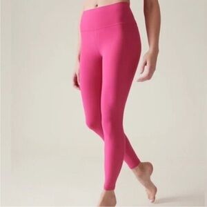 Athleta transcend stash tight size M